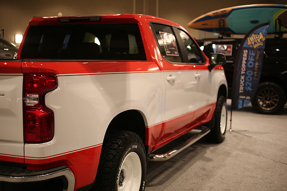 C45B3704