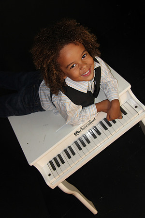 zaiden on piano
